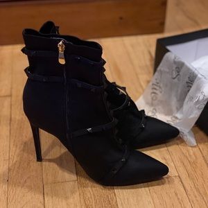 So Me Black Stretch Billie High Heel Ankle Boots Size 8.5